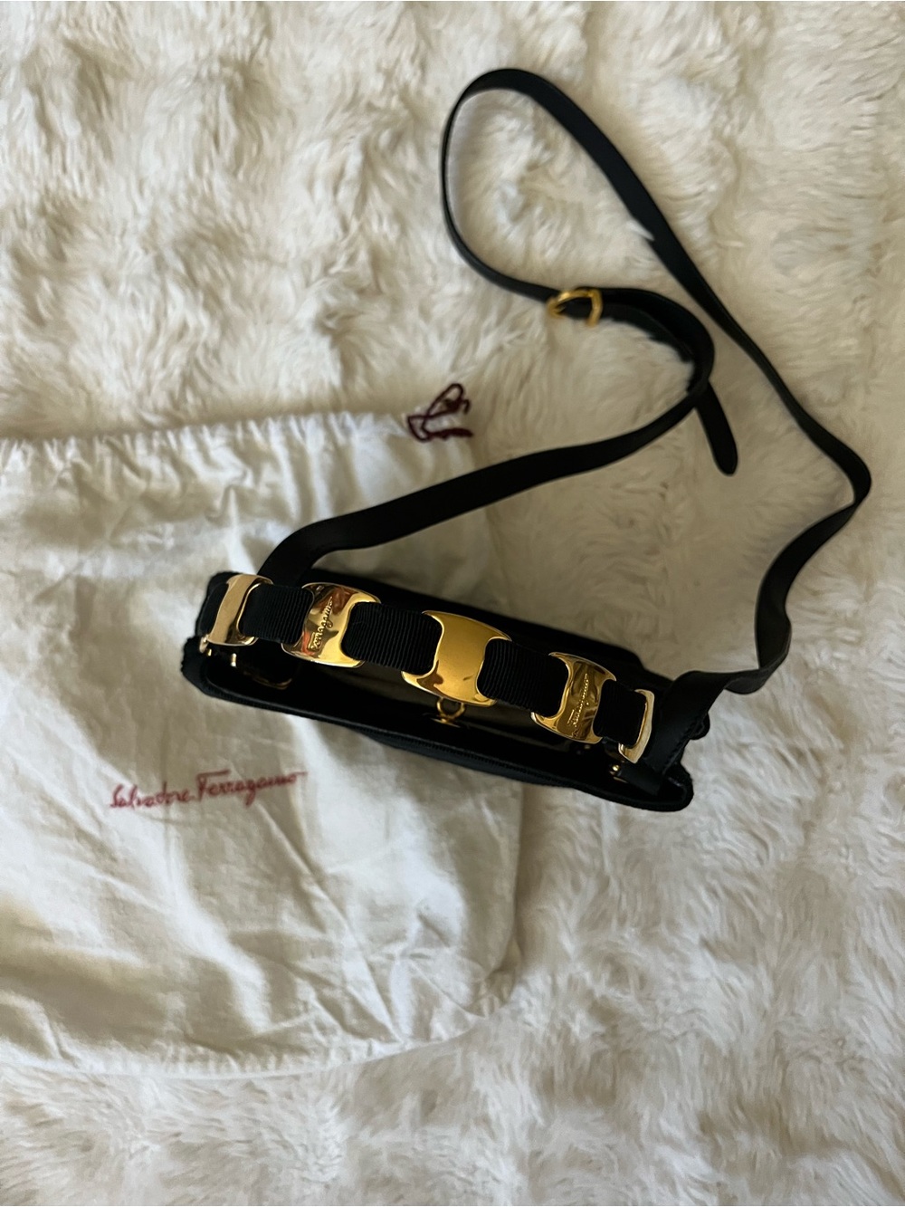 ✨Vintage 90s Salvatore Ferragamo Black Grosgrain Vara Link Mini Bag Crossbody - Picture 4 of 7